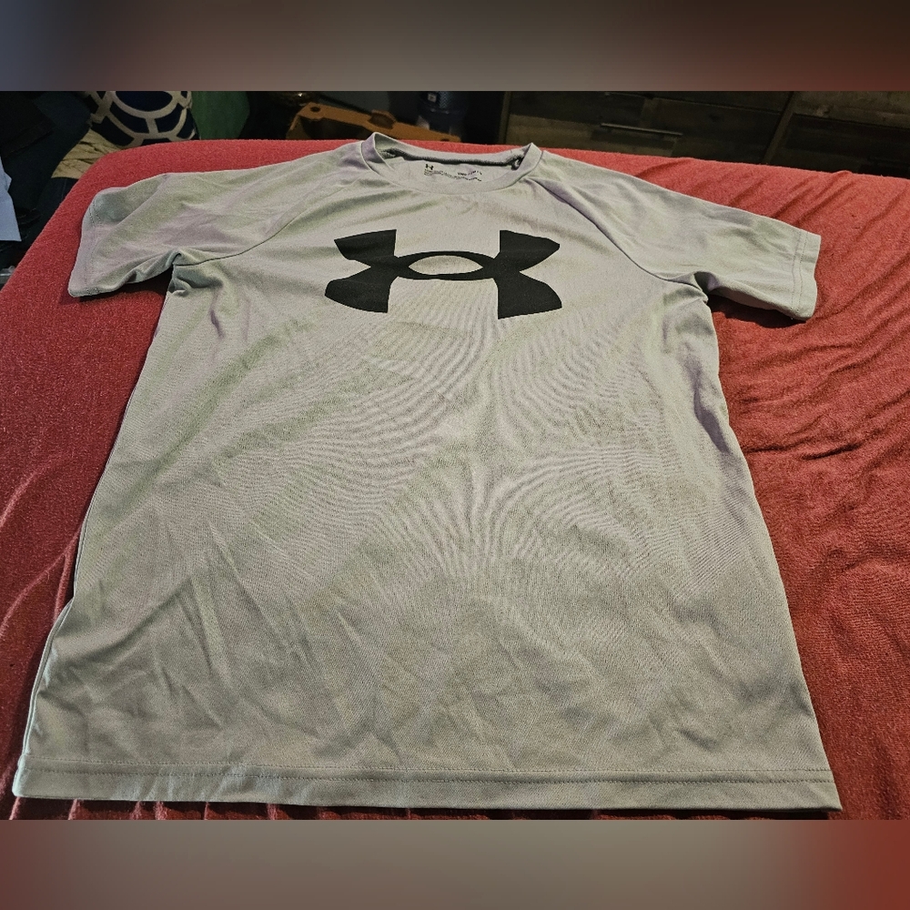 Under Armour Kids Light Gray T-Shirt with Black Logo